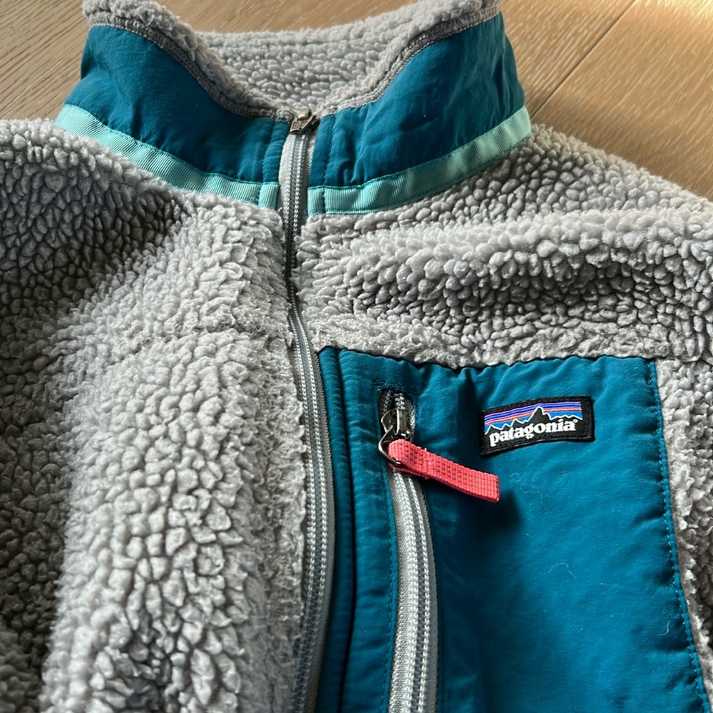 Girls sz 10 Patagonia fleece